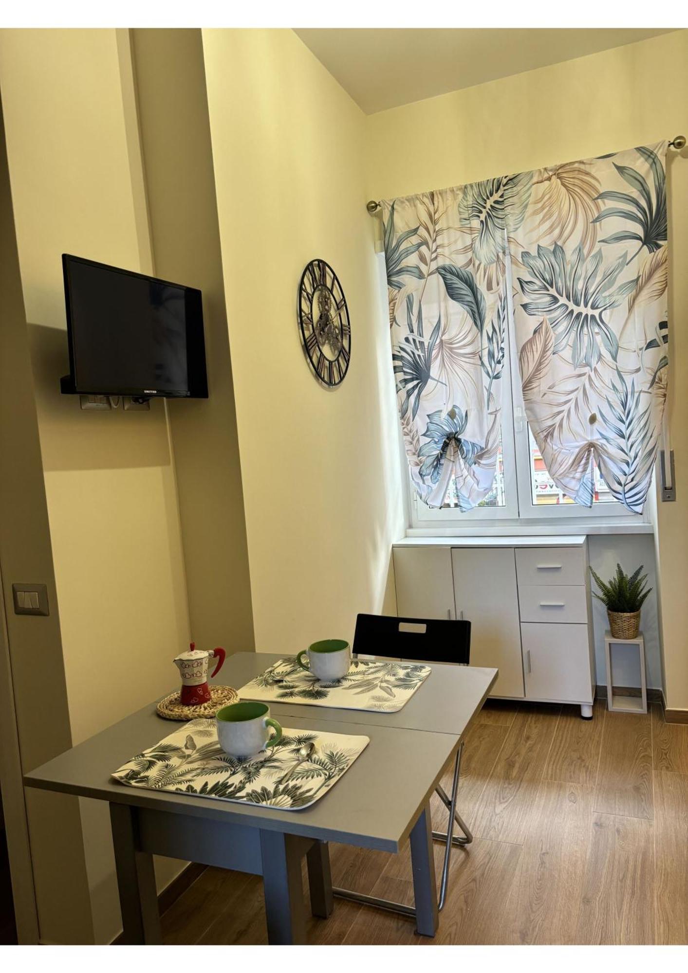 Casa Blaserna Nel Cuore Dello Shopping A Marconi E Trastevere Rom Exterior foto