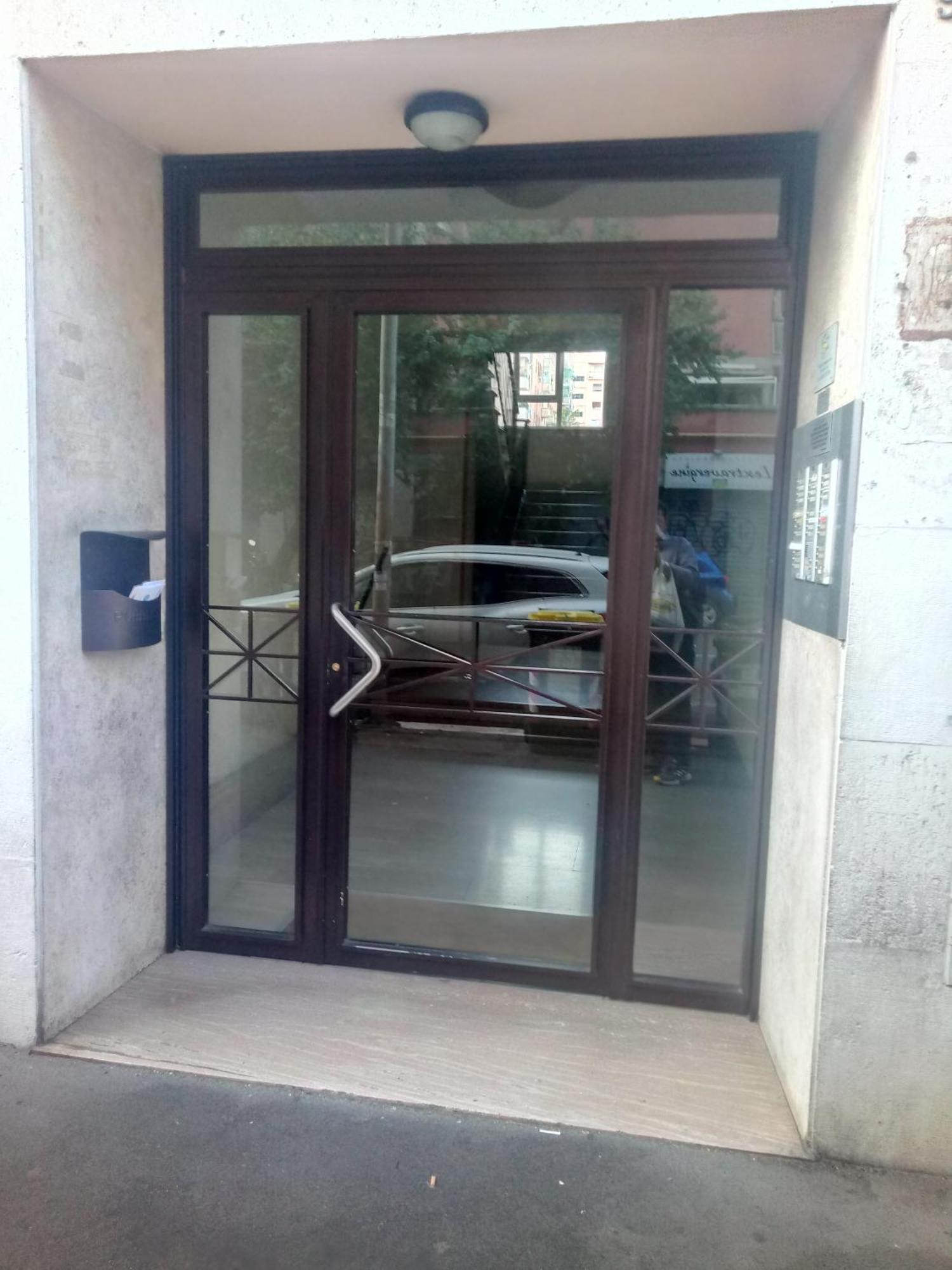 Casa Blaserna Nel Cuore Dello Shopping A Marconi E Trastevere Rom Exterior foto